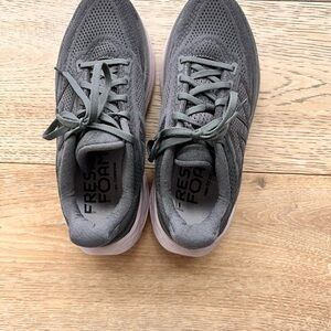 New Balance Fresh Foam Charcoal Running Shies
